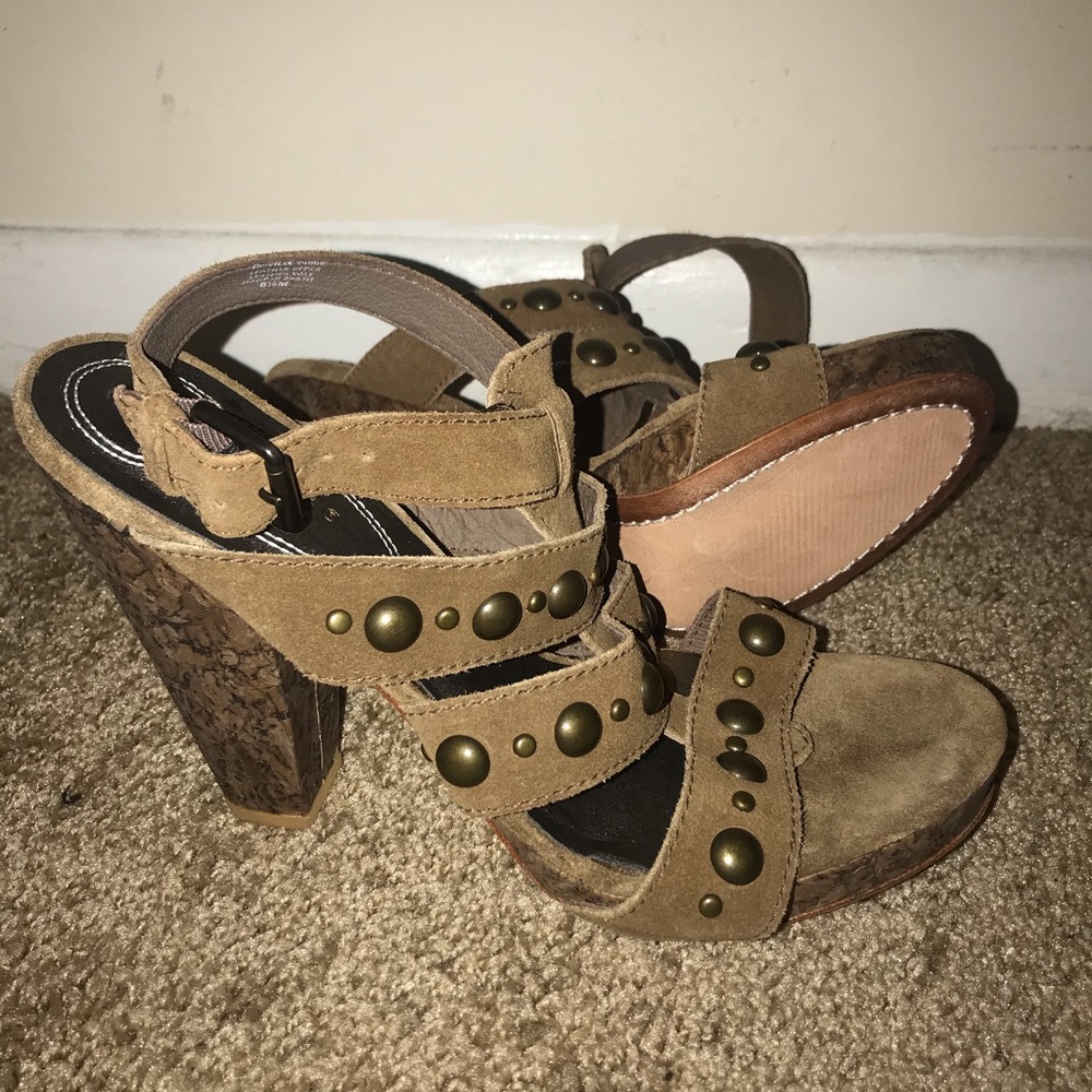 Wedge heel
